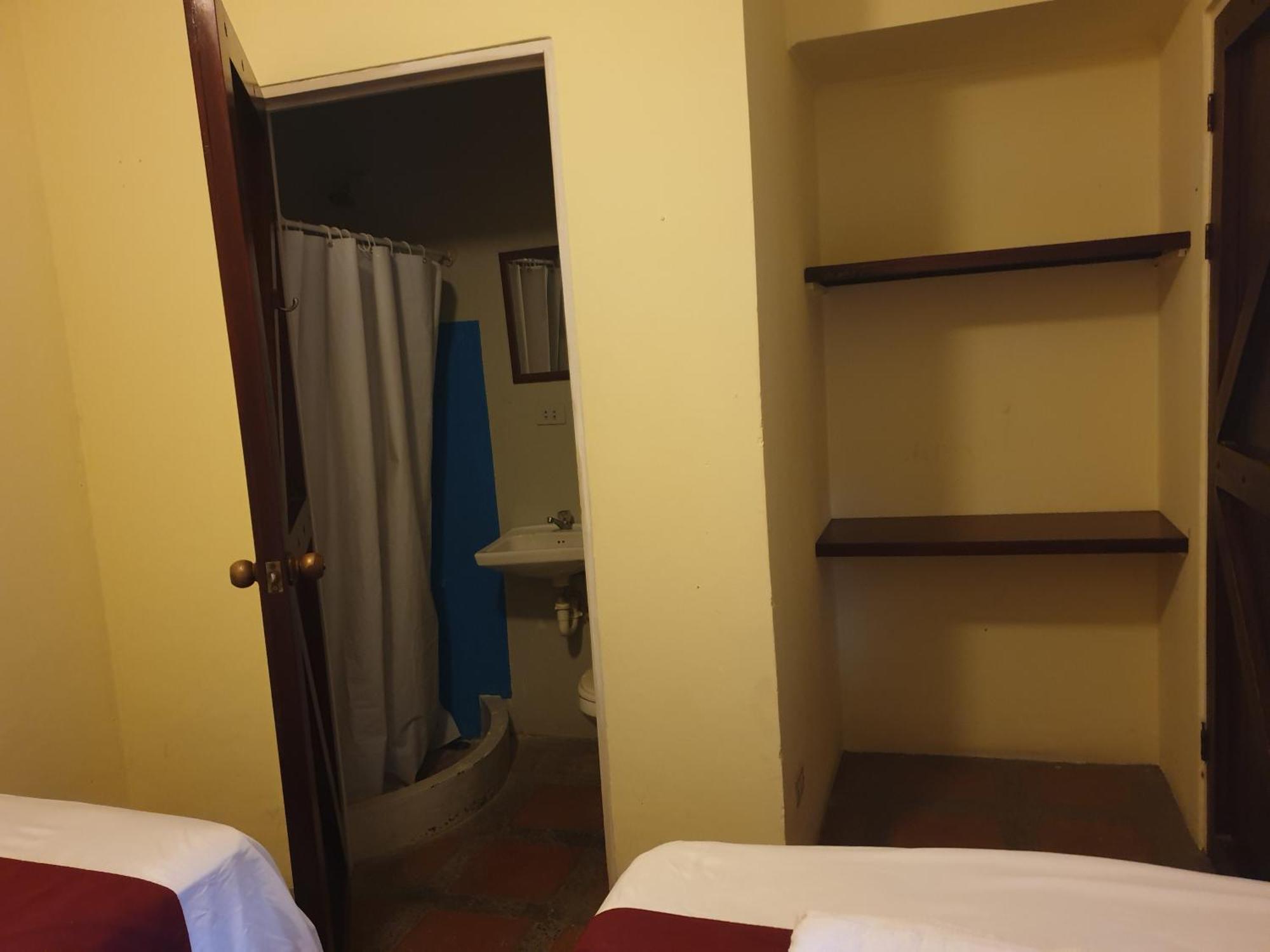 Hotel Ліберія Екстер'єр фото